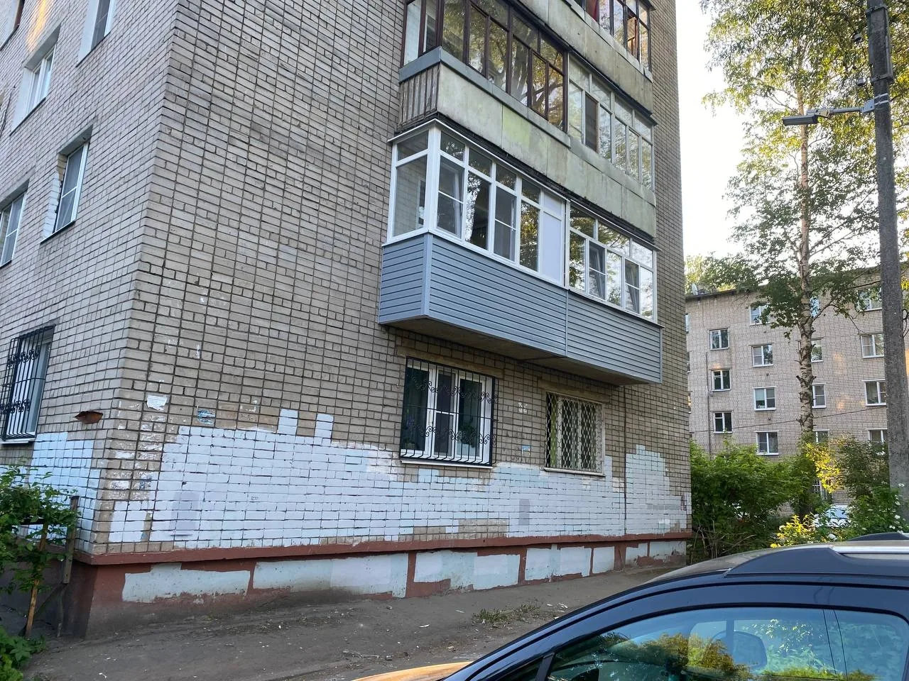 Остекление балкона в панельной пятиэтажке
